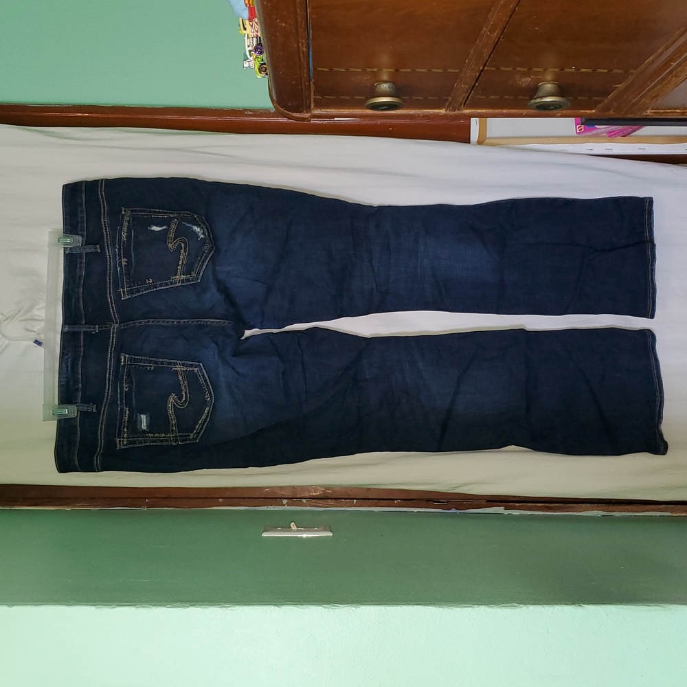 Silver Jeans Co Elyse Slim Bootcut Jeans - image 8
